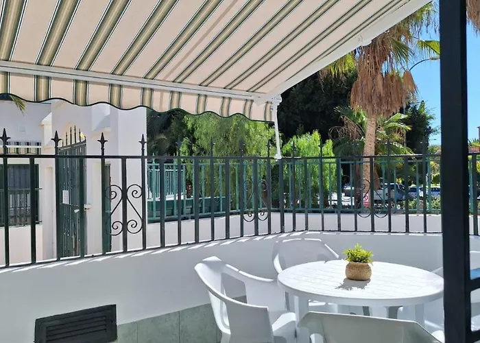 Francy Place Costa del Silencio